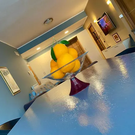 Апартаменты Casa Eden Ачи Костелло